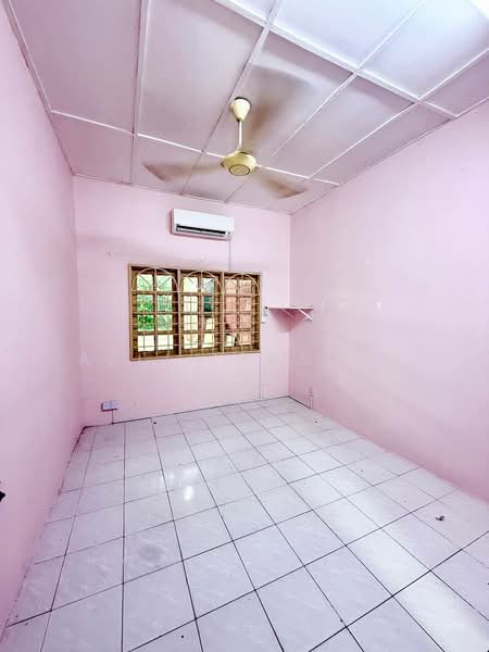 1-storey Terraced House for Sale in Taman Desa Baiduri (Cheras) - Azli Ibrahim - Interior - PropertyGuru.com.my
