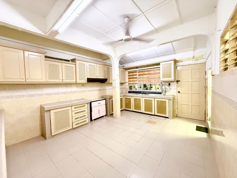 1-storey Terraced House for Sale in Taman Desa Baiduri (Cheras) - Azli Ibrahim - Kitchen - PropertyGuru.com.my