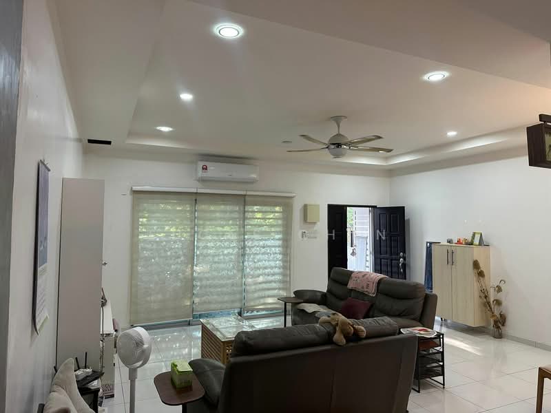 Rumah Teres 2 Tingkat untuk Dijual di Gunung Rapat (Ipoh) - Lucas Chen - Living Room - PropertyGuru.com.my