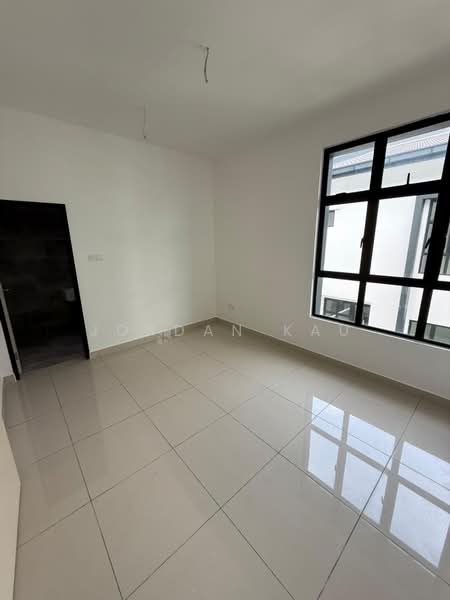 Cluster House for Sale in Iskandar Puteri (Nusajaya) (Johor) - Jordan Kau - PropertyGuru.com.my