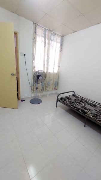 Pangsapuri untuk Disewa di Midlands Court - Irene Goh - Bedroom - PropertyGuru.com.my