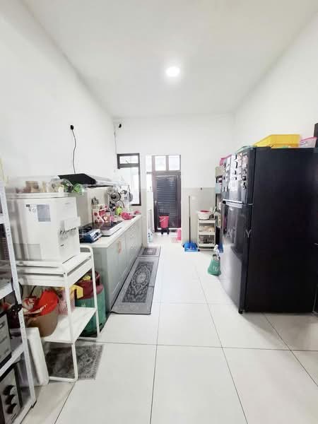 2-storey Terraced House for Sale in Gerbang Nusajaya (Iskandar Puteri (Nusajaya)) - William Tay - Kitchen - PropertyGuru.com.my