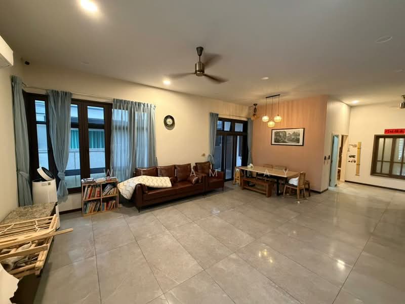 Rumah Kluster untuk Dijual di Taman Desa Tebrau (Tebrau) - William Tay - Living Room - PropertyGuru.com.my