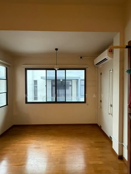 Rumah Kluster untuk Dijual di Taman Desa Tebrau (Tebrau) - William Tay - Living Room - PropertyGuru.com.my