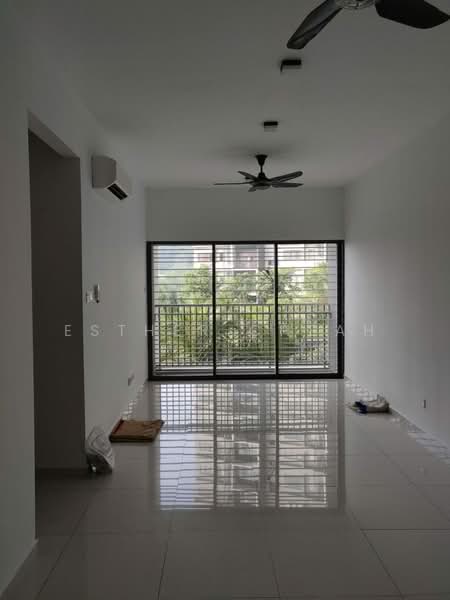 Servis Apartment untuk Dijual di Seasons Garden Residences - Esther Cheah - Living Room - PropertyGuru.com.my