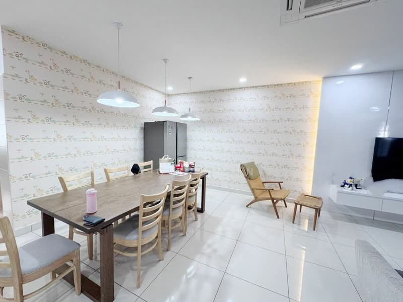Rumah Teres 2 Tingkat untuk Dijual di Bandar Dato Onn (Tebrau) - Ace Tan - Dining Room - PropertyGuru.com.my