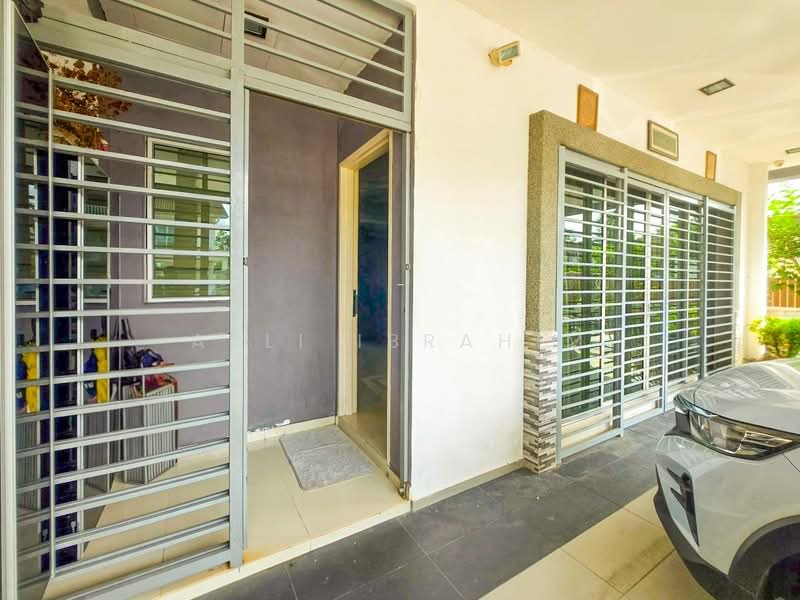 Semi-Detached House for Sale in Taman Saujana Emas (Kajang) - Azli Ibrahim - Exterior - PropertyGuru.com.my