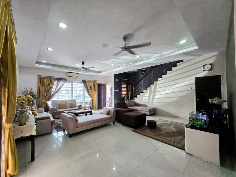 Semi-Detached House for Sale in Taman Saujana Emas (Kajang) - Azli Ibrahim - Living Room - PropertyGuru.com.my