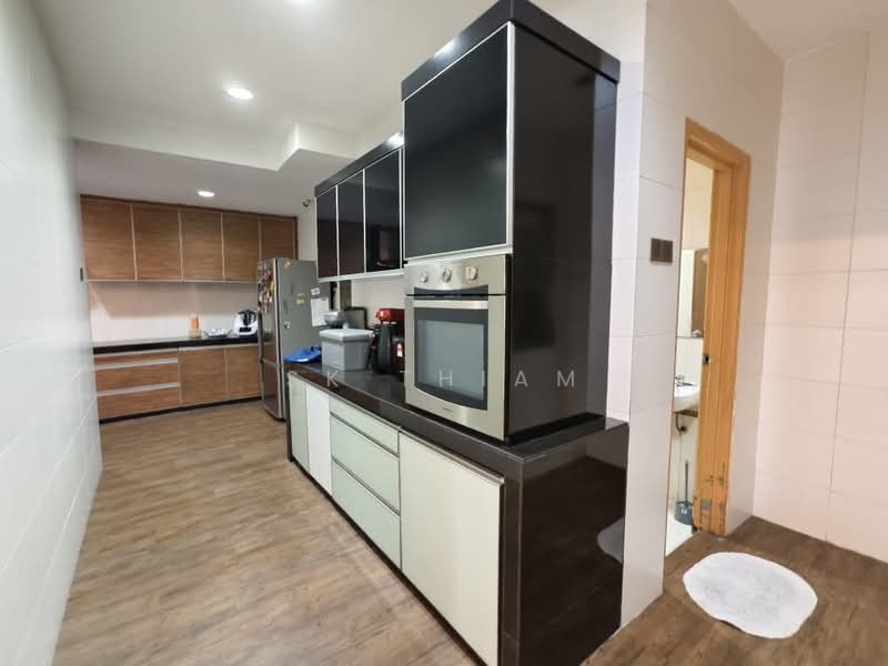 Rumah Berkembar untuk Dijual di Kemuning Utama Palma (Shah Alam) - SK Thiam - Kitchen - PropertyGuru.com.my