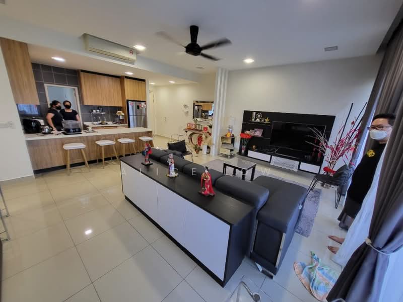 Condominium for Sale at Lakeville Residence - Alice Low - Living Room - PropertyGuru.com.my