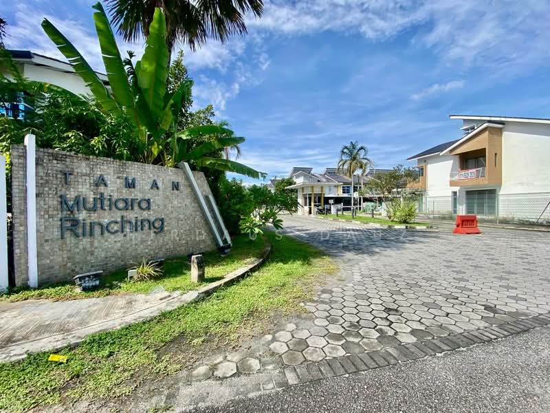 Rumah Teres 2 Tingkat untuk Dijual di Taman Mutiara Rinching (Semenyih) - Firdaus Dauz - PropertyGuru.com.my