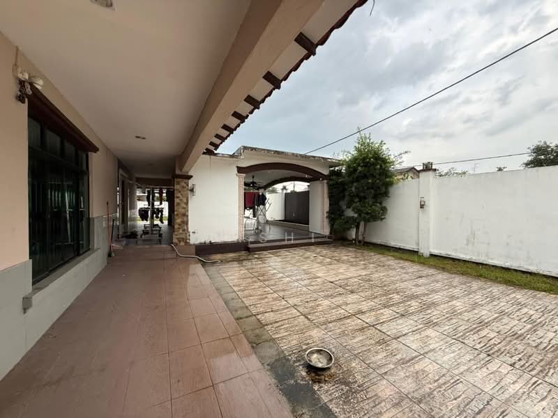 Rumah Banglo untuk Dijual di Taman Bukit Rinting (Masai) - Shishi . - PropertyGuru.com.my