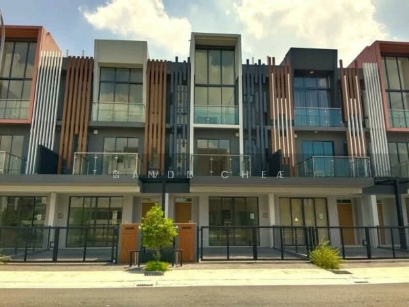Rumah Teres 3 Tingkat untuk Dijual di BANDAR PUCHONG JAYA (Puchong) - Xindy Chia - Exterior - PropertyGuru.com.my