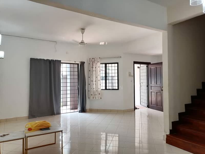 Terraced House for Rent in Taman Puchong Hartamas (Puchong) - Yi Jun - Living Room - PropertyGuru.com.my