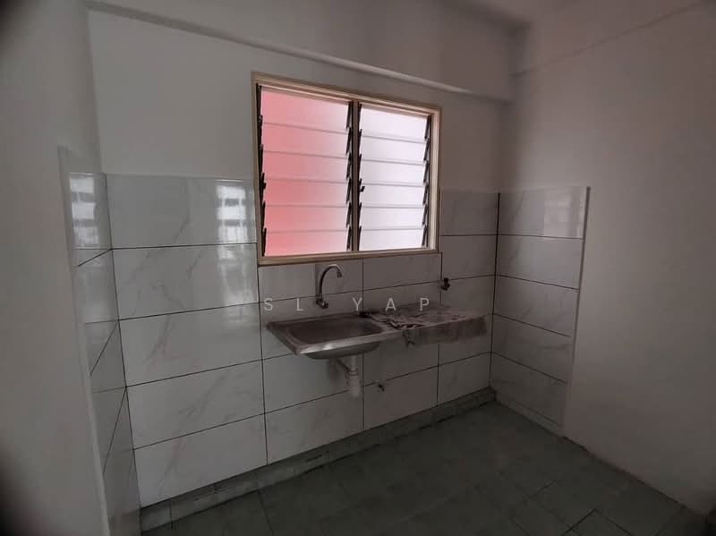 Pangsapuri untuk Disewa di Arena Green - SL Yap - Kitchen - PropertyGuru.com.my