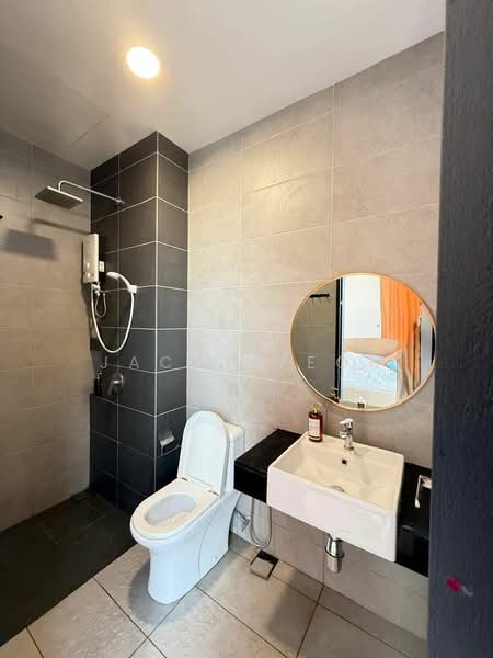 Servis Apartment untuk Dijual di Urban Suites - Jacky Yeoh - Bathroom - PropertyGuru.com.my