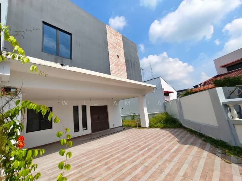 Rumah Berkembar untuk Dijual di Taman Nong Chik (Johor Bahru) - William Tay - Exterior - PropertyGuru.com.my
