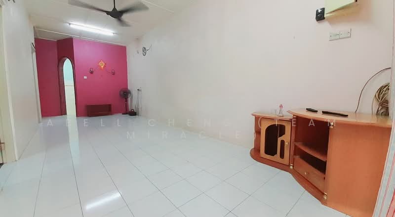 Rumah Teres 1 Tingkat untuk Dijual di Bercham (Ipoh) - Abell Cheng (Team Miracle) - Living Room - PropertyGuru.com.my