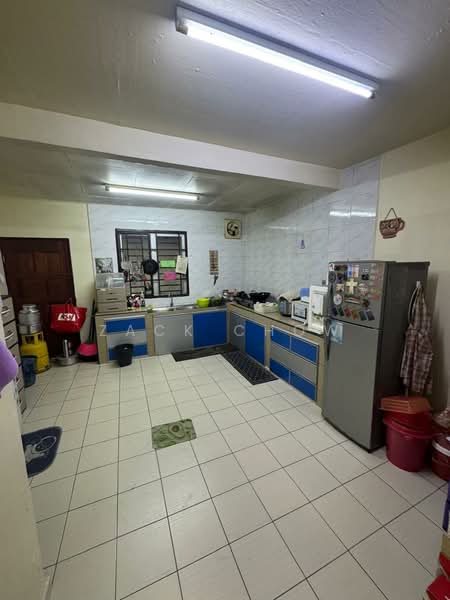 Rumah Teres 2 Tingkat untuk Dijual di Taman Johor Jaya (Johor Bahru) - Zack Chow - Kitchen - PropertyGuru.com.my