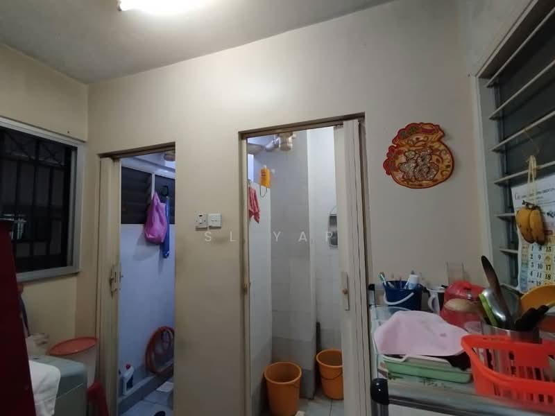 Apartment for Sale at Arena Green - SL Yap - Kitchen - PropertyGuru.com.my