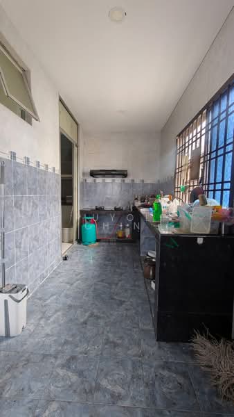 2-storey Terraced House for Sale in Bukit Indah (Iskandar Puteri (Nusajaya)) - Puyol Chin - Kitchen - PropertyGuru.com.my