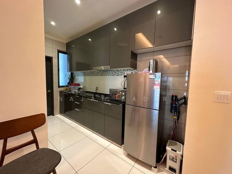 Kondominium untuk Disewa di Aura Residence - Najah Kadir - Kitchen - PropertyGuru.com.my