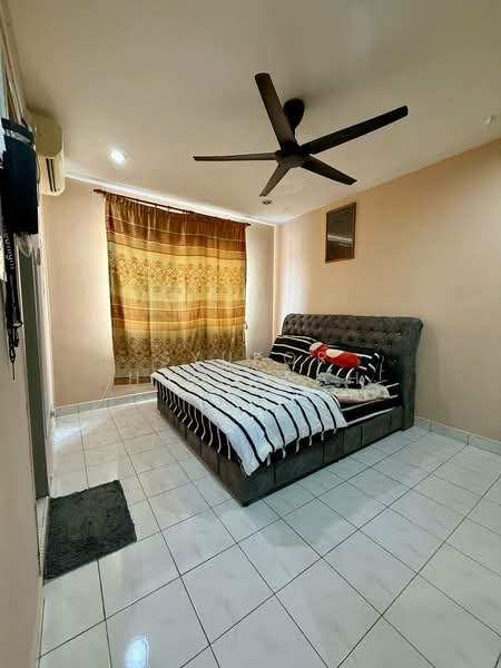 3-storey Terraced House for Sale in Batu Caves (Selangor) - Syukor Hartanah - Bedroom - PropertyGuru.com.my