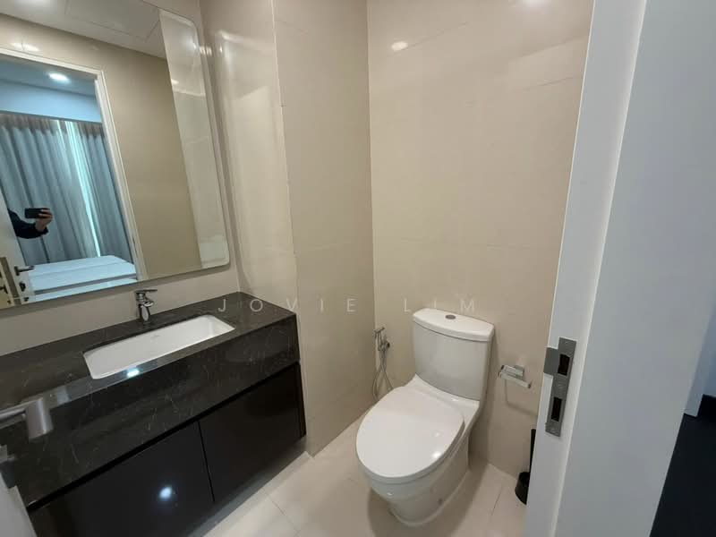 Kediaman Servis untuk Dijual di Crown Residences @ Pavilion Damansara Heights - Jovie Lim - Bathroom - PropertyGuru.com.my