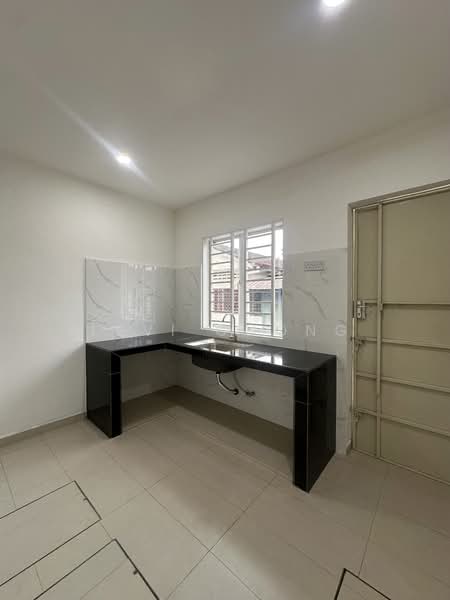 Rumah Teres 1 Tingkat untuk Dijual di Taman Onn (Ipoh) - Levi Chong - Kitchen - PropertyGuru.com.my