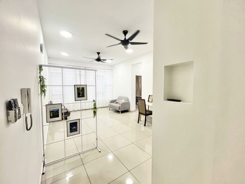 Pangsapuri untuk Disewa di Austin Regency (Pangsapuri Austin Perdana) - Vison Foo - Living Room - PropertyGuru.com.my