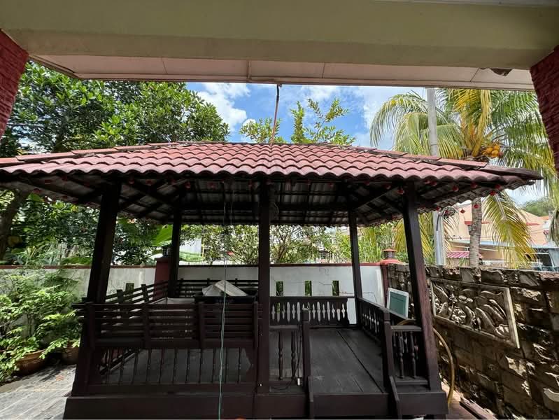 Rumah Berkembar untuk Dijual di Taman Merbok (Bukit Baru) - Yeong . - Exterior - PropertyGuru.com.my