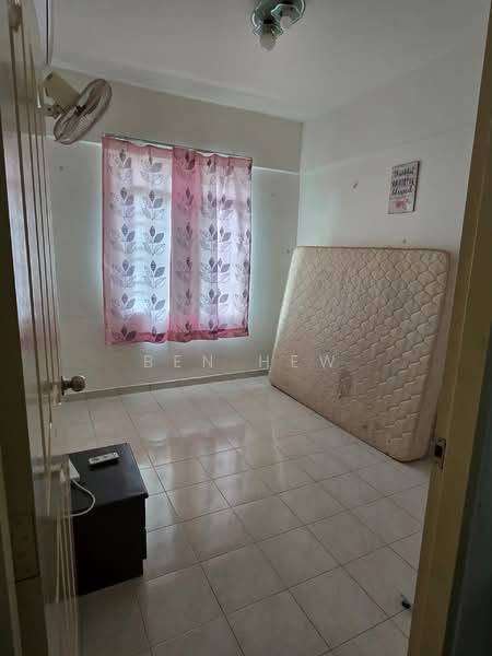 Pangsapuri untuk Dijual di Casa Impian - Ben Hew - Bedroom - PropertyGuru.com.my