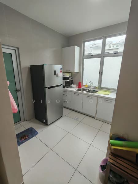 Townhouse for Rent in Taman Sutera Utama (Skudai) - Vison Foo - Kitchen - PropertyGuru.com.my