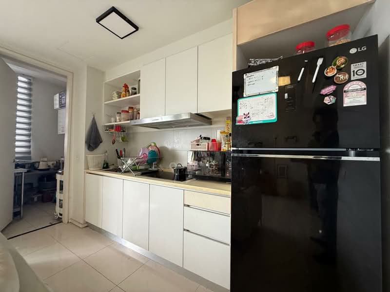 Condominium for Sale at Verdi Eco-Dominiums - Yeong . - Kitchen - PropertyGuru.com.my