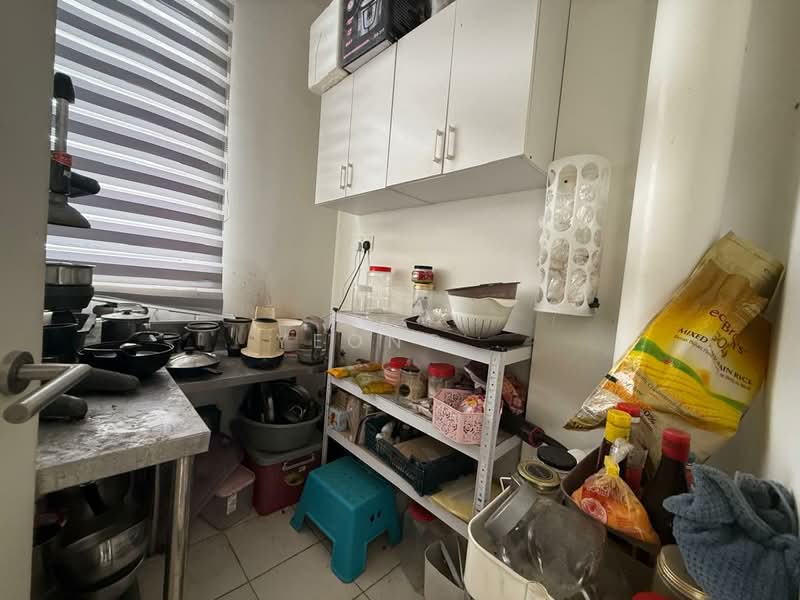 Condominium for Sale at Verdi Eco-Dominiums - Yeong . - Kitchen - PropertyGuru.com.my