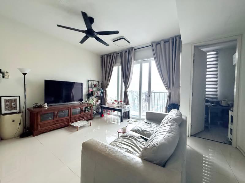Kondominium untuk Dijual di Verdi Eco-Dominiums - Yeong . - Living Room - PropertyGuru.com.my