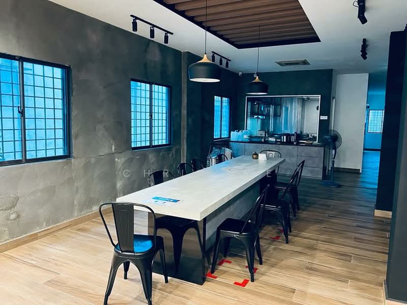 Kedai untuk Dijual di Seksyen U8 (Shah Alam) - Chris Tye - Dining Room - PropertyGuru.com.my