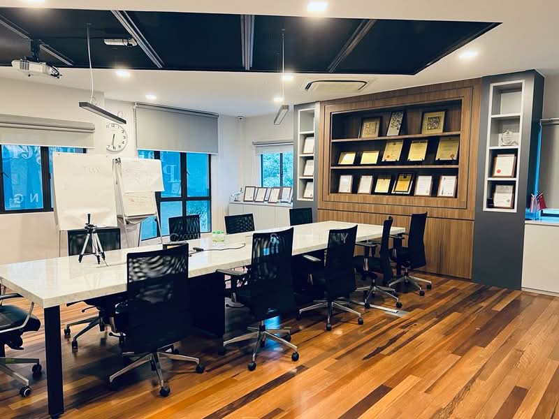 Kedai untuk Dijual di Seksyen U8 (Shah Alam) - Chris Tye - Interior - PropertyGuru.com.my