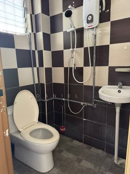 Rumah Teres untuk Dijual di Rawang (Selangor) - DANIEL . - Bathroom - PropertyGuru.com.my