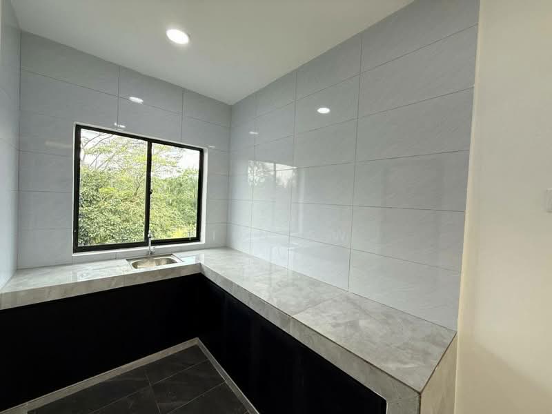 Rumah Flat untuk Dijual di Pangsapuri Nuri - Finn Aw - Kitchen - PropertyGuru.com.my