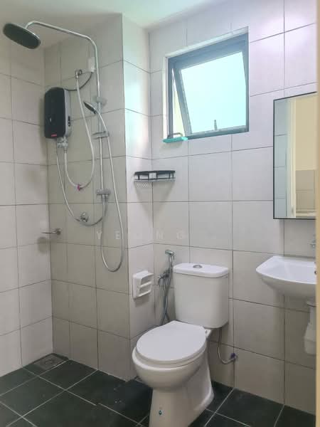 Servis Apartment untuk Disewa di Edusphere - Yeong . - Bathroom - PropertyGuru.com.my
