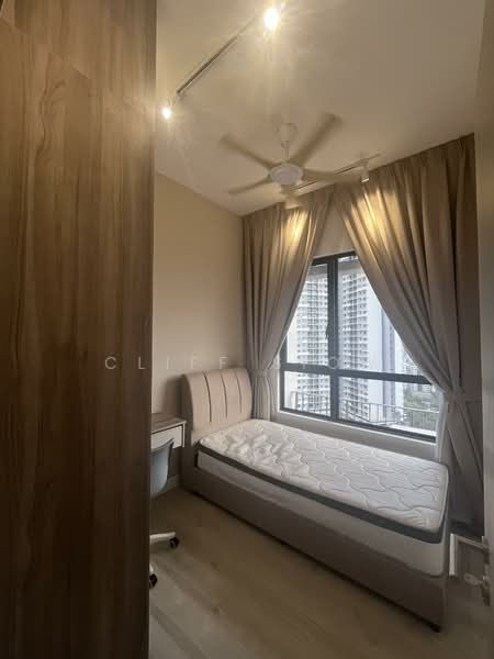 Servis Apartment untuk Disewa di Quinn Residence - Cliff Siow - Bedroom - PropertyGuru.com.my