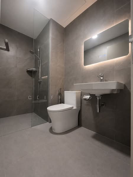 Servis Apartment untuk Disewa di Quinn Residence - Cliff Siow - Bathroom - PropertyGuru.com.my