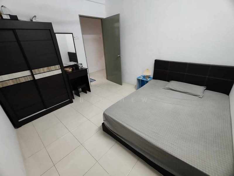 Apartment for Sale at The Rise Collection 2 - Ben Hew - Bedroom - PropertyGuru.com.my