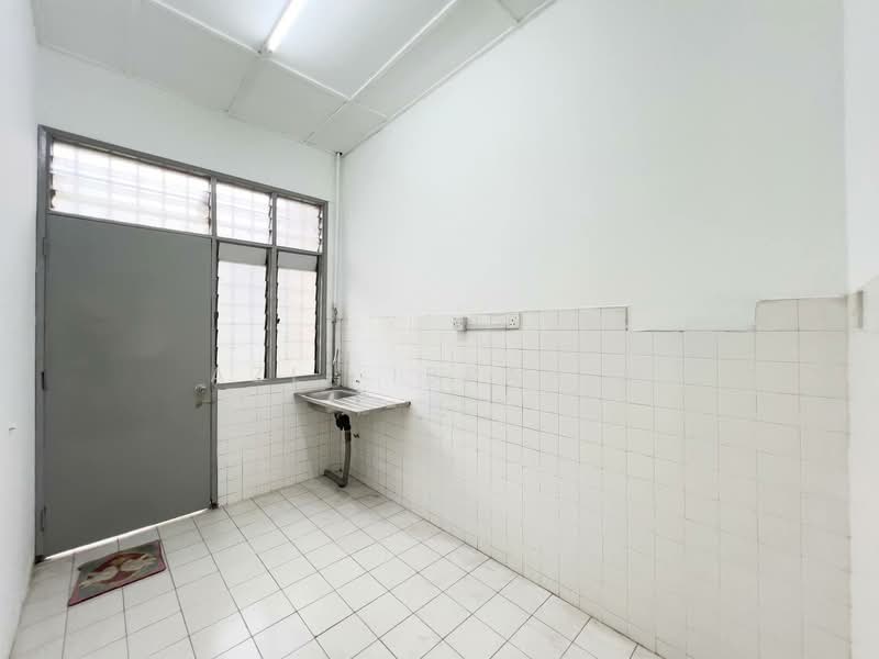1-storey Terraced House for Sale in Taman Alam Megah (Shah Alam) - Azli Ibrahim - Interior - PropertyGuru.com.my