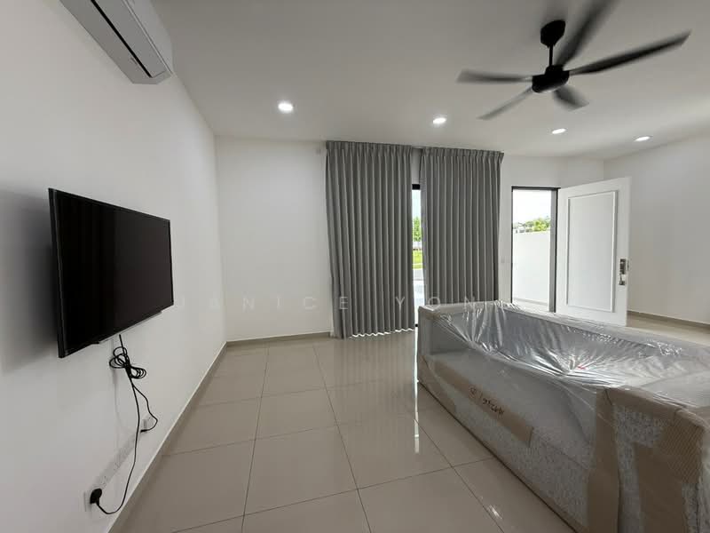 Cluster House for Rent in Eco Botanic (Iskandar Puteri (Nusajaya)) - Janice Yong - Living Room - PropertyGuru.com.my