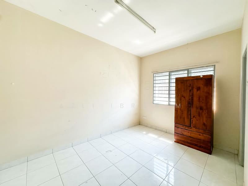 Semi-Detached House for Sale in Taman Tasik Semenyih (Semenyih) - Azli Ibrahim - Interior - PropertyGuru.com.my