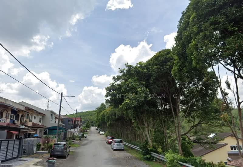 2-storey Terraced House for Sale in Bandar Putra Permai (Seri Kembangan) - Raymond Ong - Exterior - PropertyGuru.com.my
