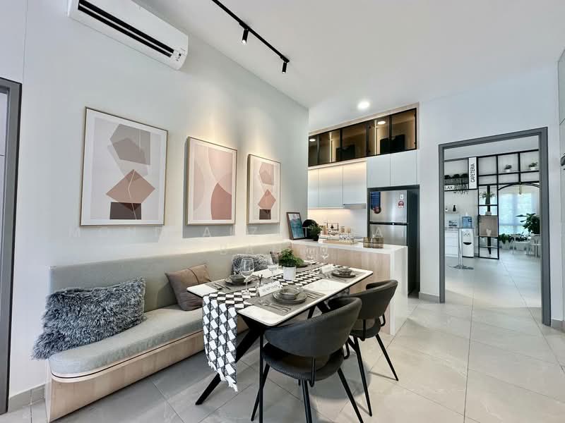 Condominium for Sale at IX Suria Residences - Mohd Aizat Saiful Bahri - Dining Room - PropertyGuru.com.my
