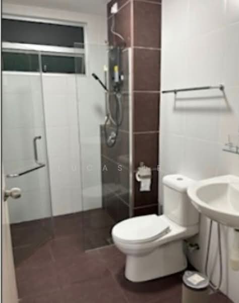 Condominium for Rent at Fairway Suites - Lucas Lee - Bathroom - PropertyGuru.com.my